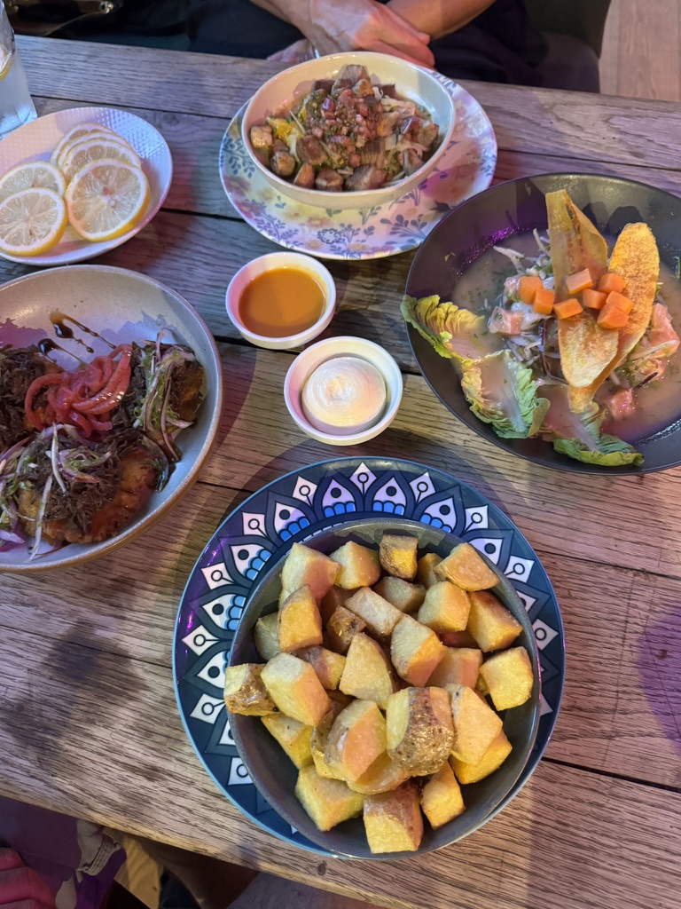 Patatas bravas